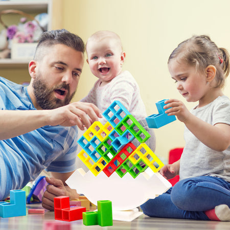 משחק חשיבה של מגדל טטריס לילדים ומשפחה
